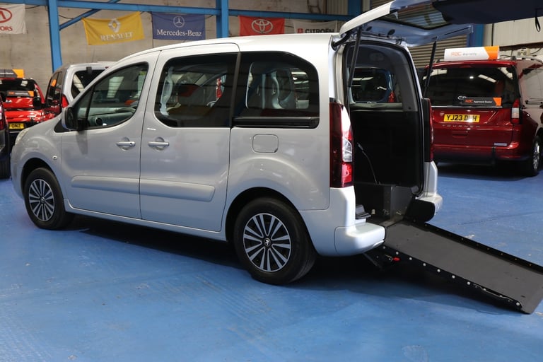 Peugeot Partner Wheelchair Car Mobility Disabled Accessible WAVs vehicle winch