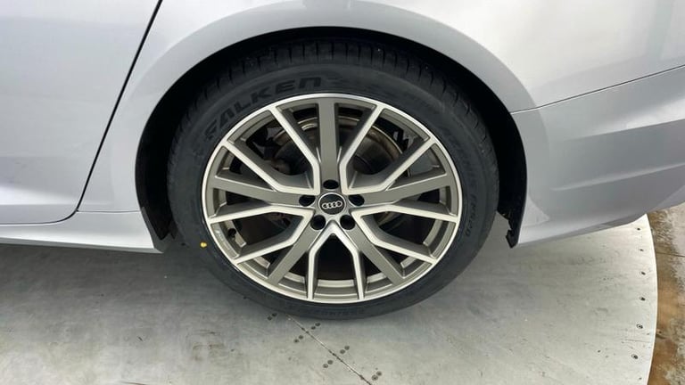 2022 Audi A6 Avant Black Edition 40 TDI quattro 204 PS S tronic Automatic Estate Diesel Automatic