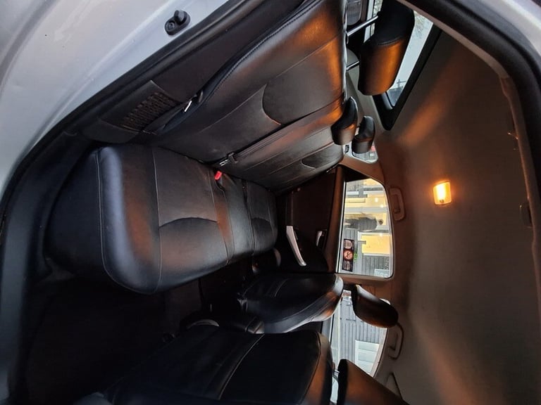 2018 Toyota Prius 1.8 VVT-h T3 Hatchback 5dr Petrol Hybrid CVT Euro 5 (s/s) (136 ps) HYBRID ELECT...