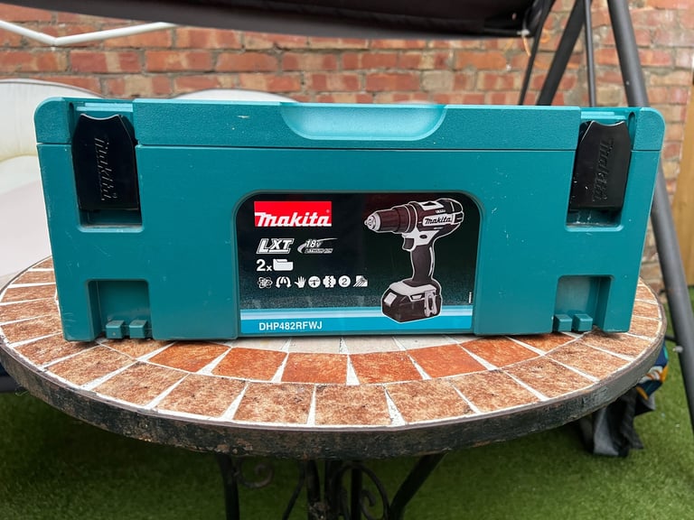 Makita DHP482RFWJ 18v LXT White Combi Drill Inc 2x 3.0Ah Batteries