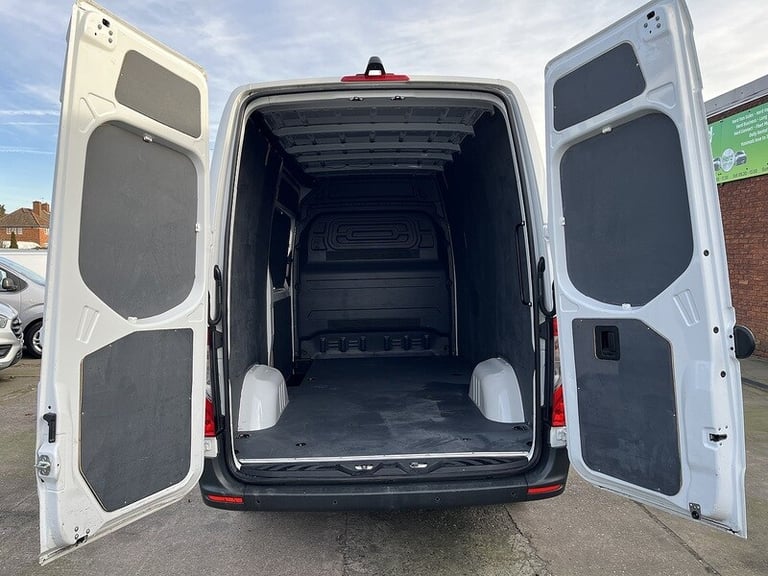 2022 Mercedes-Benz Sprinter 3.5t H1 Premium Van PANEL VAN DIESEL Manual