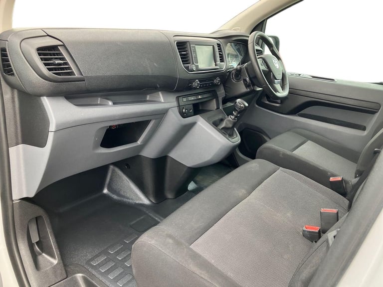 2022 Vauxhall Vivaro 2900 1.5d 100PS Dynamic H1 Van Van DIESEL Manual