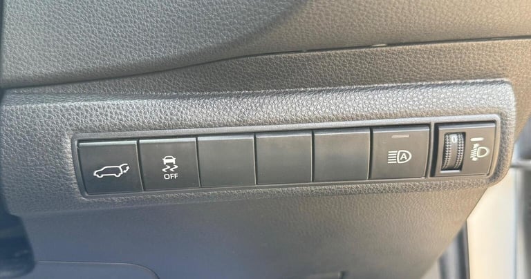 TOYOTA COROLLA 2.0 VVT-h Trek Touring Sports CVT Euro 6 (s/s) 5dr 2022