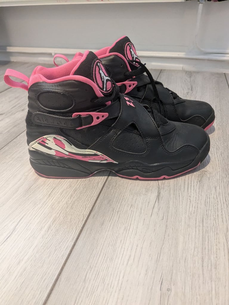 image for Women's Jordans 8 trainers size 5- worn a few times so in good condition 