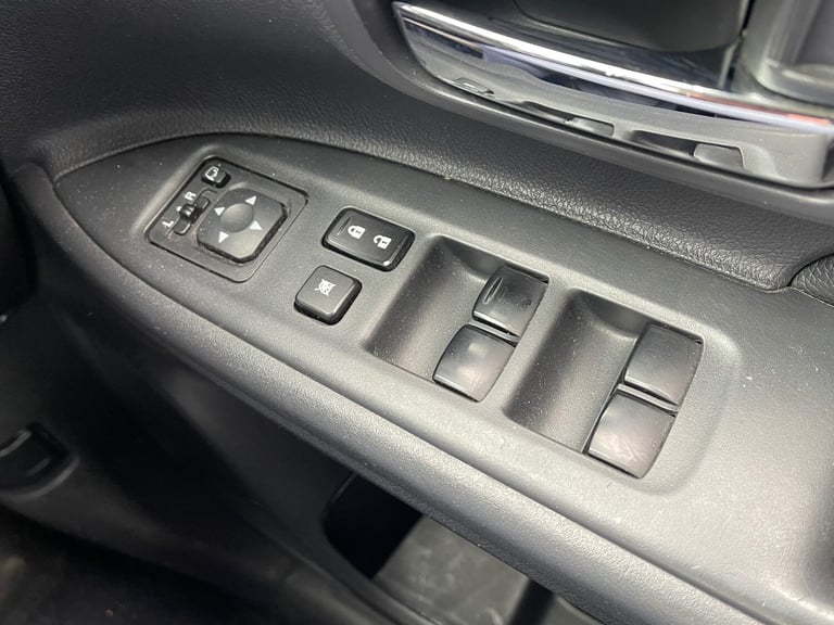 2014 Mitsubishi Outlander GX 4WD 3H PHEV Automatic 2.0 Plug-In Hybrid Petrol