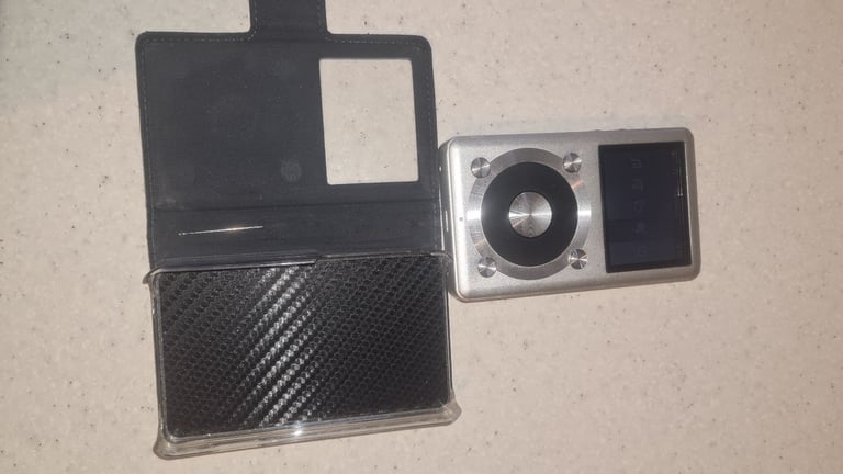 FiiO X1 High Resolution Lossless Music Audio Player in silver is a top quality digital music player