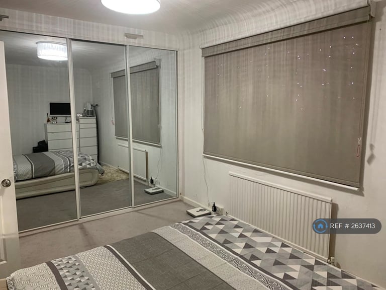 2 bedroom house in Hunston Road Morden, Morden, SM4 (2 bed) (#2637413)