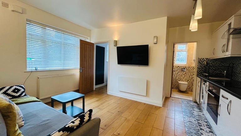 One Bedroom Flat in Surbiton 