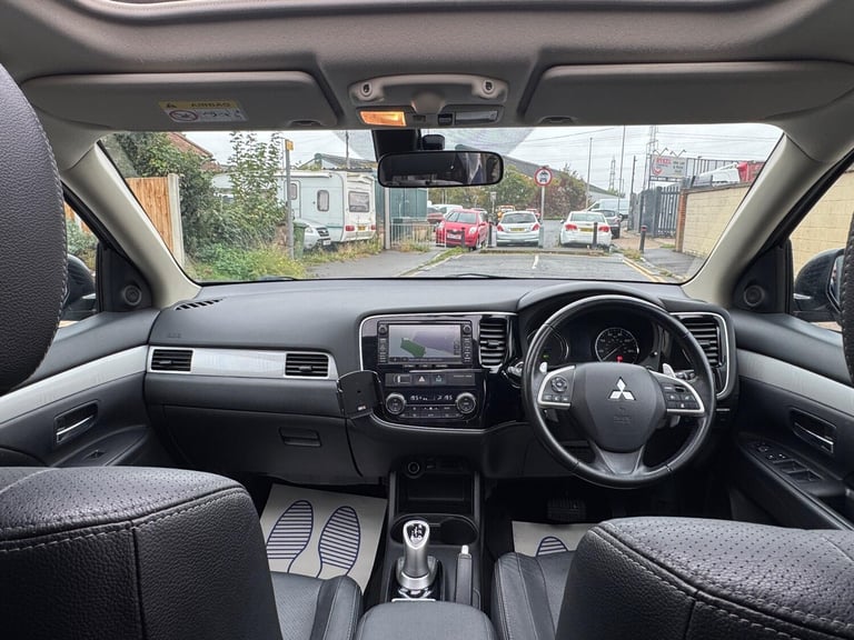  Mitsubishi Outlander 2.0h 12kWh GX4hs CVT 4WD Euro 5 (s/s) 5dr Petrol/Electric Hybrid Automatic