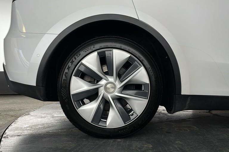  Tesla Model Y dual Motor Long Range Suv 5dr Electric Auto 4wde 384 Bhp Electric