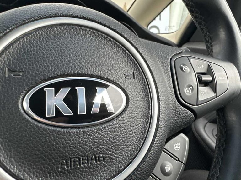 2017 Kia Carens 1.7 CRDi ISG 2 5dr Manual MPV Diesel Manual