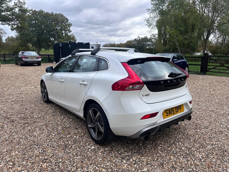 2015 Volvo V40 1.6 D2 R-Design Lux Powershift Euro 5 (s/s) 5dr HATCHBACK Diesel Automatic