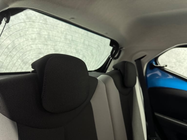 2016 Toyota AYGO 1.0 VVT-i x-cite x-shift Euro 6 5dr HATCHBACK Petrol Automatic