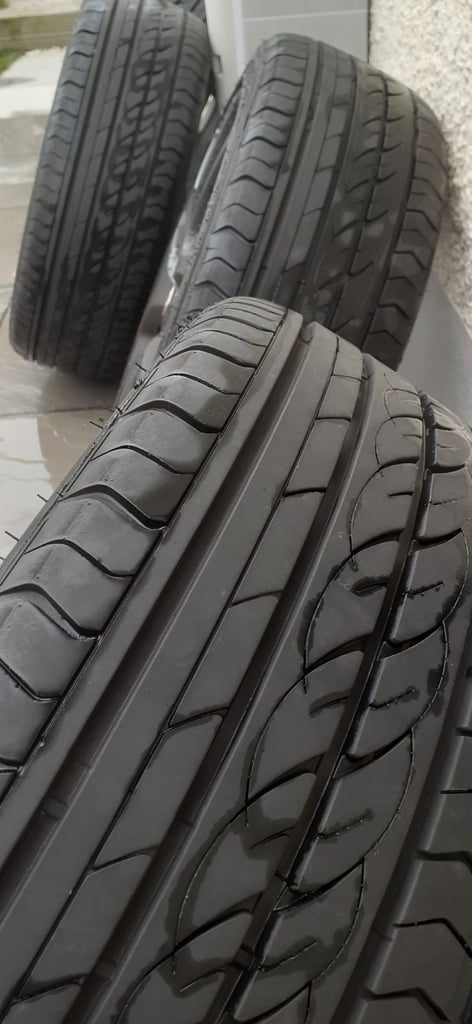 Alloy wheels 
