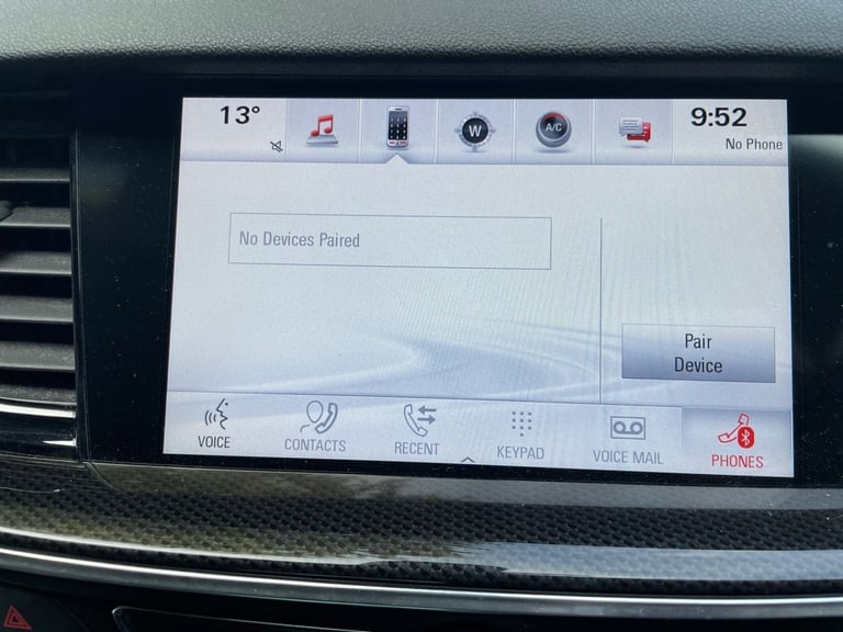 2017 Vauxhall Insignia Insignia 1.5 SRI Nav 5dr Hatchback Petrol Manual