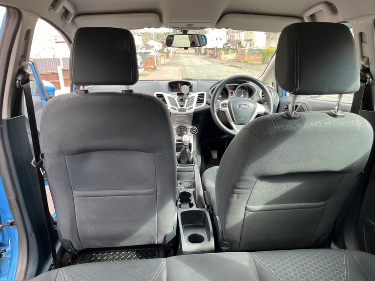 Ford, FIESTA, Hatchback, 2011, Manual, 1242 (cc), 5 doors