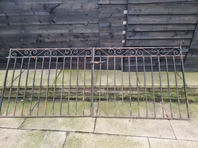image for Metal heavy garden gate 