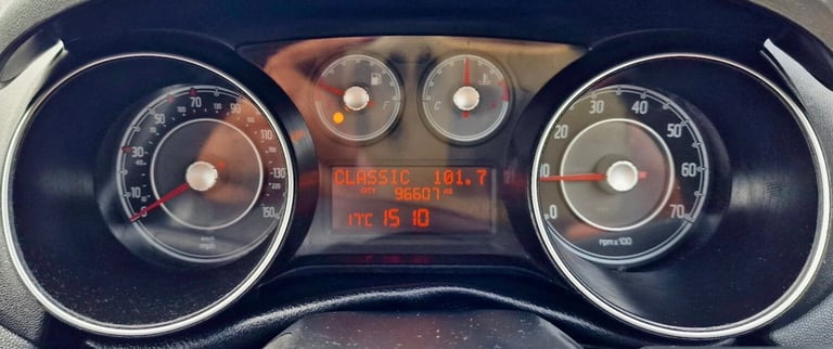 2014 Fiat Punto 1.2 Easy 3dr HATCHBACK Petrol Manual