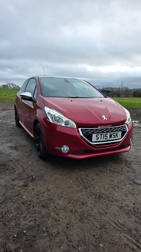 Peugeot, 208, Hatchback, 2015, Manual, 1598 (cc), 3 doors