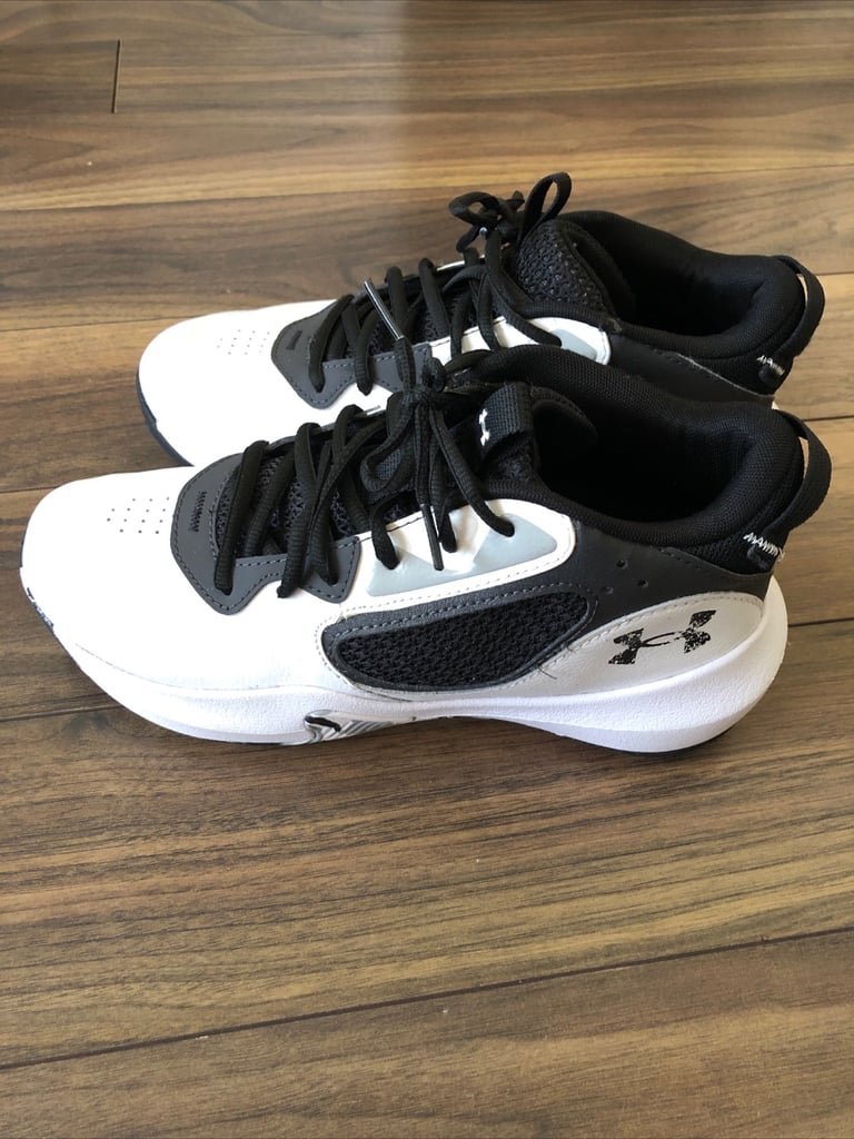 image for Under Armour UA Lockdown 6 Basketball Shoes UK 6 (EUR 40) Black And White