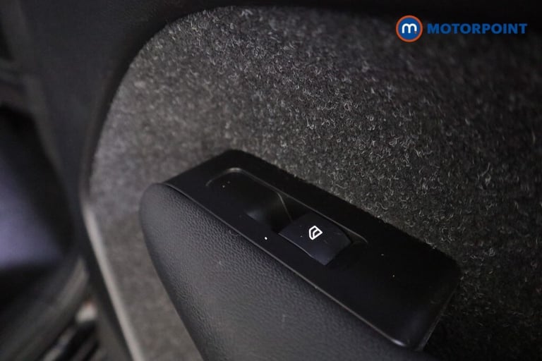 2021 Volvo XC40 1.5 T3 [163] R DESIGN 5dr SUV Petrol Manual