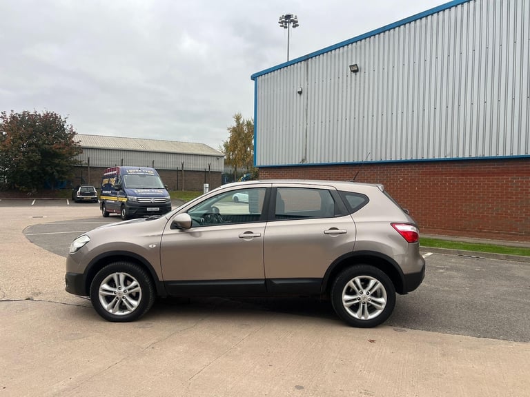 2011 Nissan Qashqai 1.5 dCi Acenta 2WD Euro 5 5dr HATCHBACK Diesel Manual