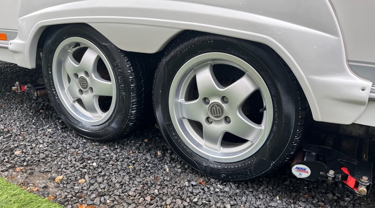 Abby caravan 2007 twin axle 6 birth 