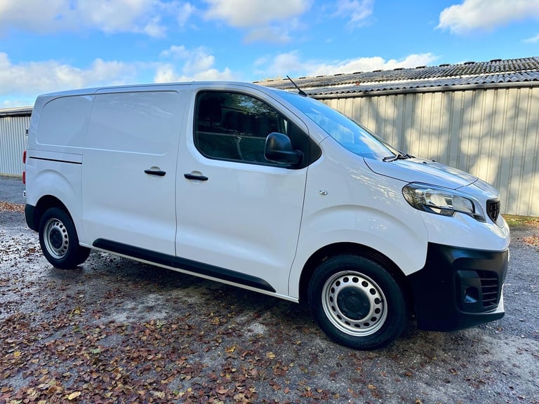 2023 Peugeot Expert 2.0 BlueHDi 1400 Professional Premium + Standard Panel Van MWB Euro 6 6dr PAN...