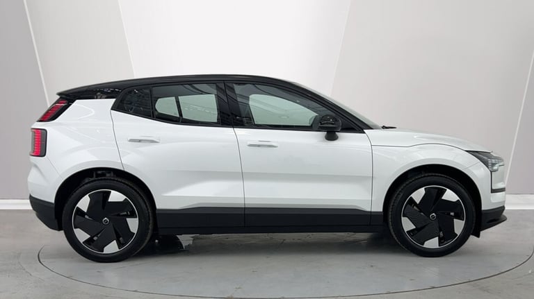 2025 Volvo EX30 Plus, Single Motor Extended Range, Electric Estate Electric Automatic