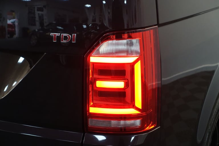 2016 Volkswagen Transporter 2.0 BiTDI T32 BlueMotion Tech Window Van 4dr Diesel DSG FWD SWB Euro ...