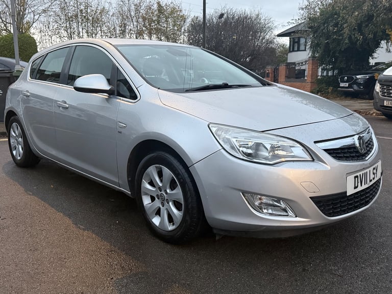 Vauxhall, ASTRA, Hatchback, 2011, Manual, 1598 (cc), 5 doors