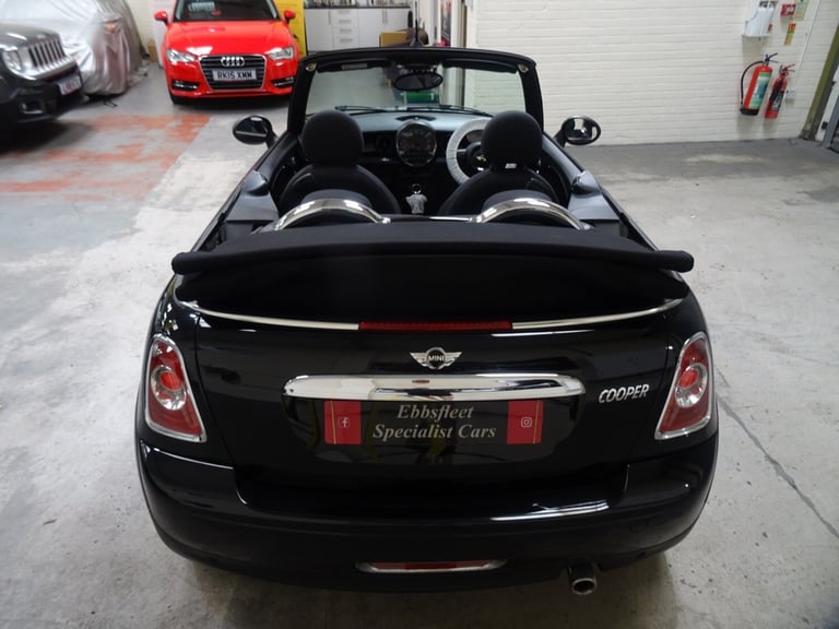 Mini Convertible 1.6 Cooper 2dr Automatic **LOW MILEAGE*ONLY 26000 MILES**