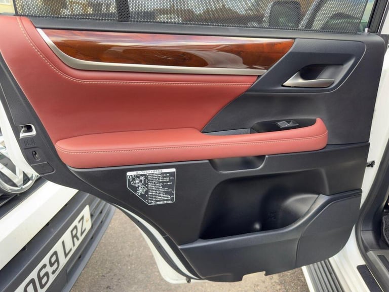 2024 Lexus LX LX570 5.7 V8 Automatic 4X4 8 seats 5dr Petrol Automatic