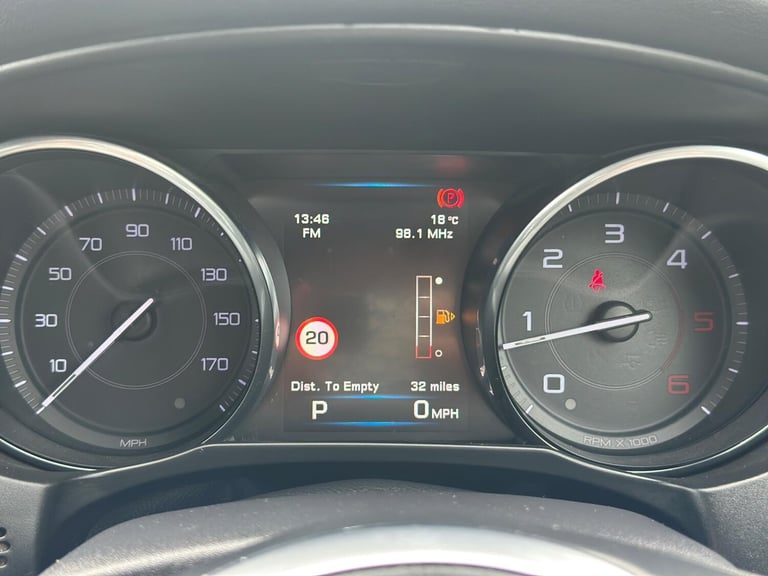 2015 Jaguar XE 2.0d [180] R-Sport 4dr Auto SALOON DIESEL Automatic