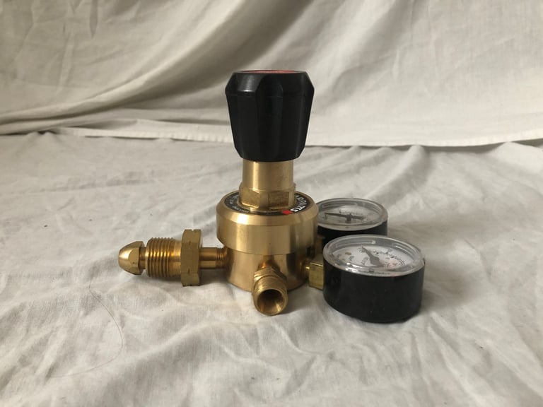 Acetylene Gas Single Stage 2 Gauge Bottle Regulator