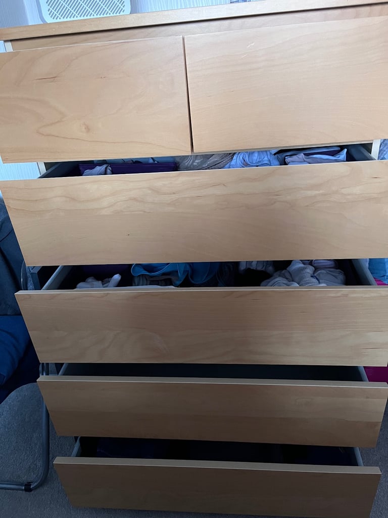 Free IKEA Malm chest of drawers