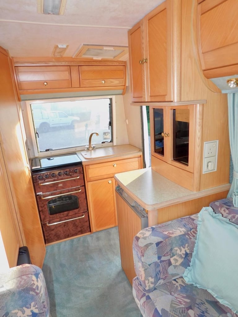 Auto-Sleeper Gatcombe VW 2.5 Tdi Manual Luxury 2 Berth Motorhome For Sale