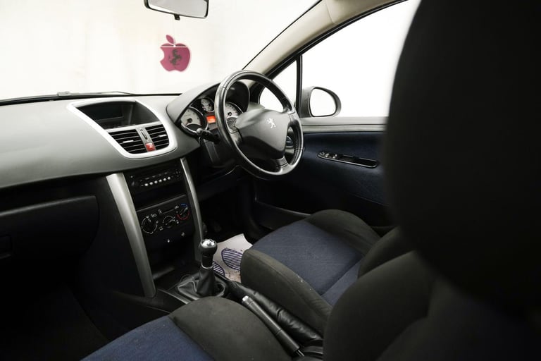2006 Peugeot 207 1.4 16v Sport 5dr HATCHBACK Petrol Manual