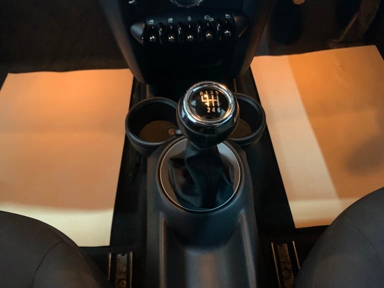 MINI Convertible 1.6 One Convertible 2dr Petrol Manual Euro 5 (98 ps)