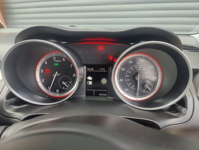 SUZUKI SWIFT; HYBRID; APPLE &amp; ANDROID CAR PLAY; BLUE; ULEZ COMPLIANT;-5 DOOR;
