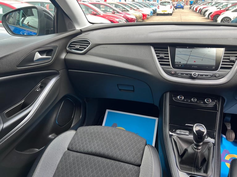 2020 Vauxhall Grandland X 1.2 Turbo SRi Nav Euro 6 (s/s) 5dr HATCHBACK Petrol Manual