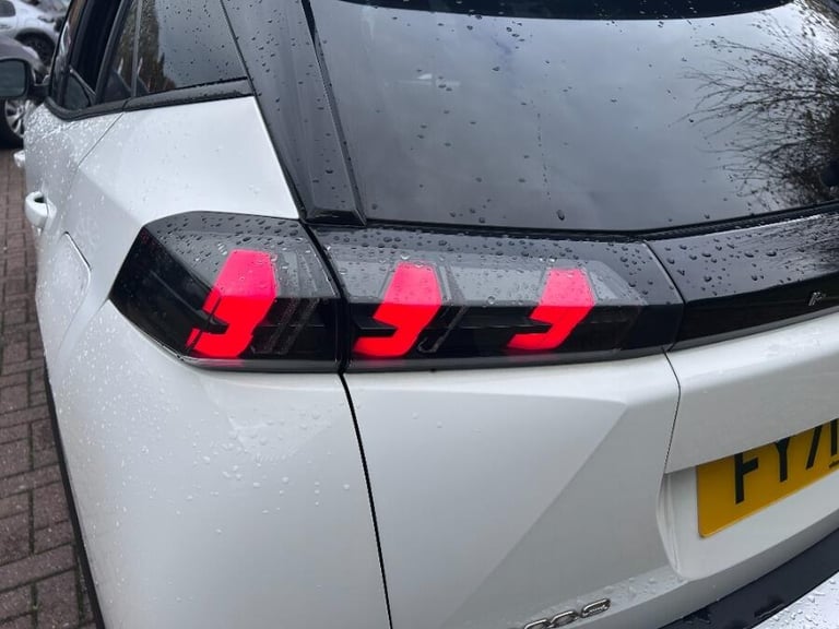 2022 Peugeot 2008 1.2 Puretech Allure Premium Suv 5dr Petrol Eat Euro 6 (s/s) (130 Ps) HATCHBACK ...