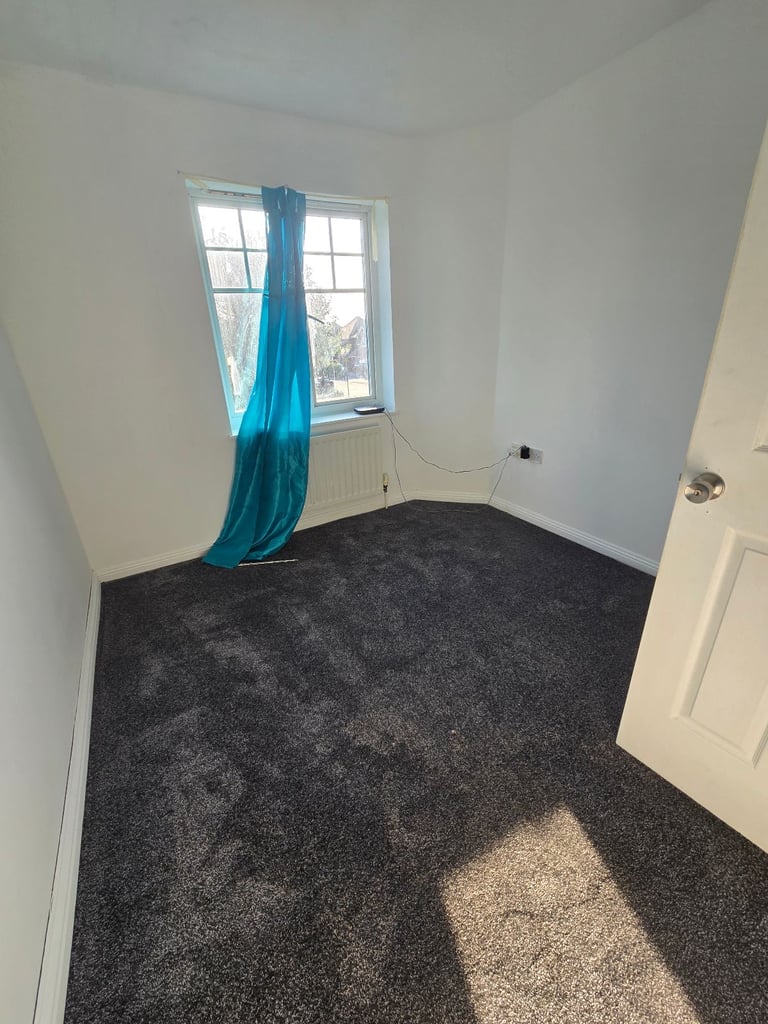 Exceptional 5-Bed, 3-Bath Home in a Premier Transport Hub Location