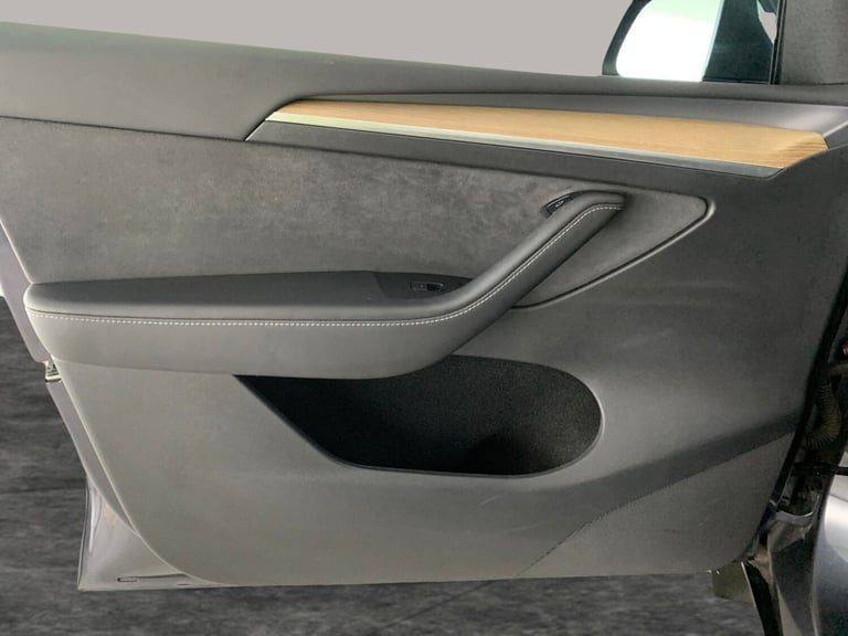 2022 Tesla Model Y Long Range AWD 5dr Auto MPV ELECTRIC Automatic