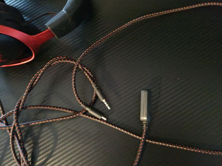 BARGAIN Hyperx headset headphones with microphone for gaming pc laptop ps5 xbox