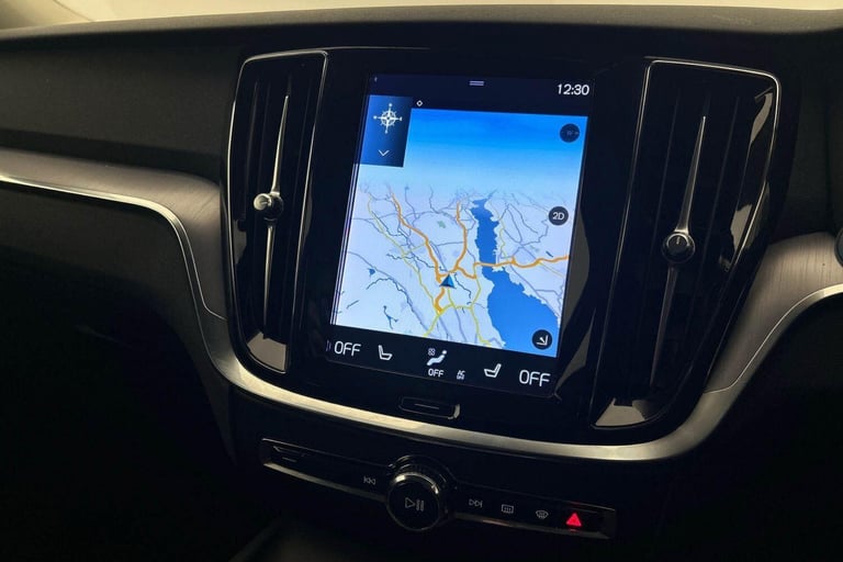 2022 Volvo V60 Momentum, B3 mild hybrid ESTATE Petrol/Electric Hybrid Automatic