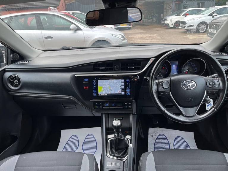2017 Toyota Auris 1.6 D-4D Business Edition Euro 6 (s/s) 5dr (Safety Sense) HATCHBACK Diesel Manual