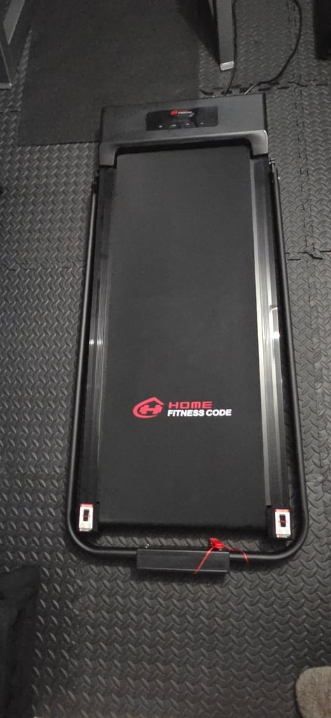 Home fitness treadmill