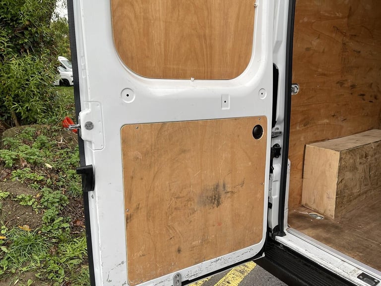 2022 Peugeot Boxer 2.2 BlueHDi 335 Professional L3 H2 Euro 6 (s/s) 5dr PANEL VAN Diesel Manual