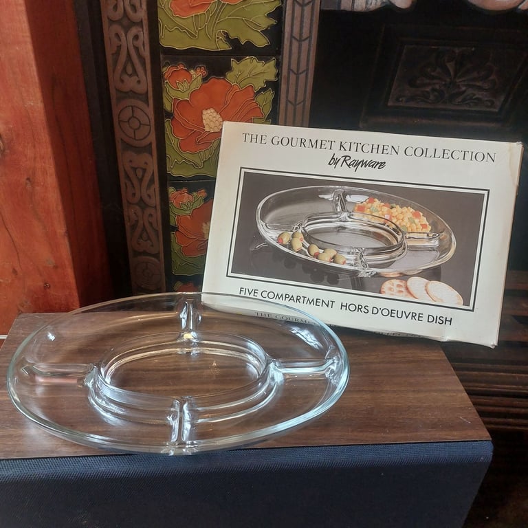 Vintage French Rayware Glass Hors D'oeuvres Dish 